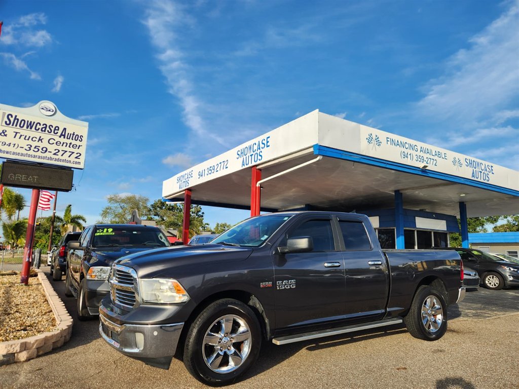 2015 RAM Ram 1500 Pickup SLT's photo
