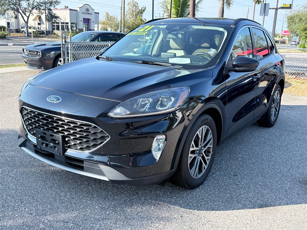 2021 Ford Escape SEL's photo