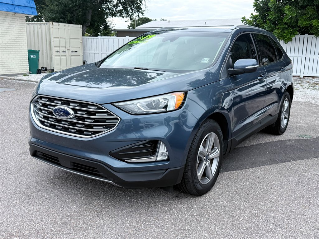 2019 Ford Edge SEL's photo